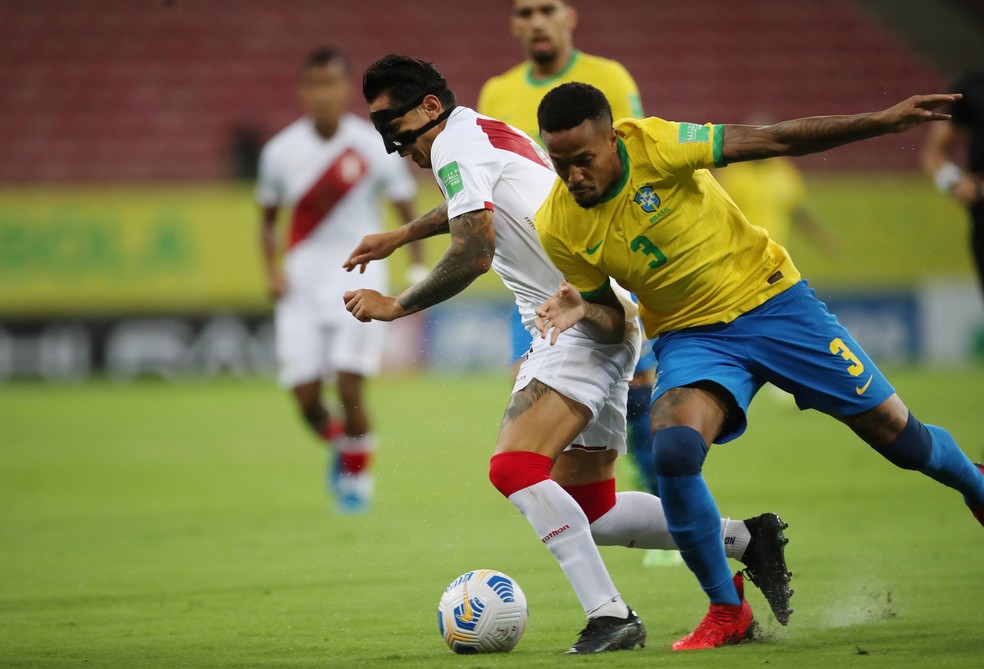 Jogo Brasil x Peru na Arena de Pernambuco — Foto: REUTERS/Ricardo Moraes