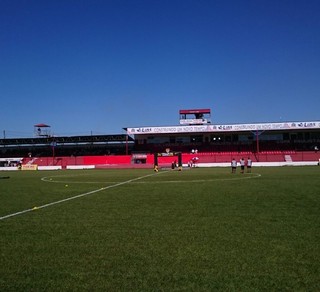 Estádio Gilbertão, Lins (Foto: Sandra Fonseca / TV TEM)