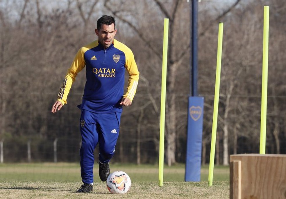 Tevez em treino nesta segunda: Boca Juniors também retomou atividades — Foto: Reprodução/Twitter
