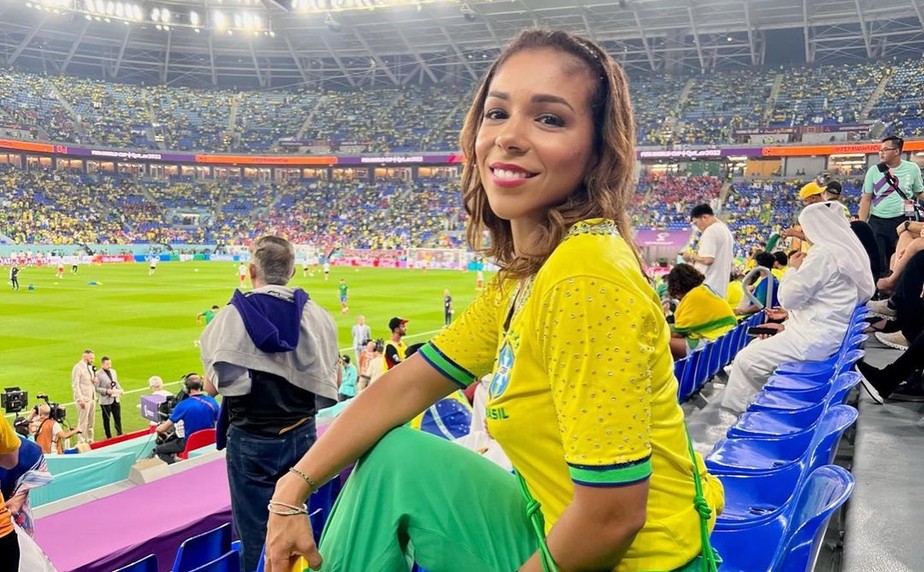 Belle Silva acompanha jogo do Brasil na Copa do Mundo