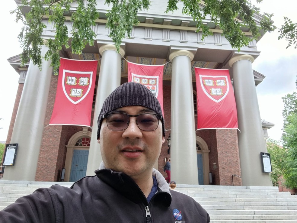 O professor da USP de São Carlos Seiji Isotani  foi convidado para lecionar em Harvard — Foto: Arquivo pessoal
