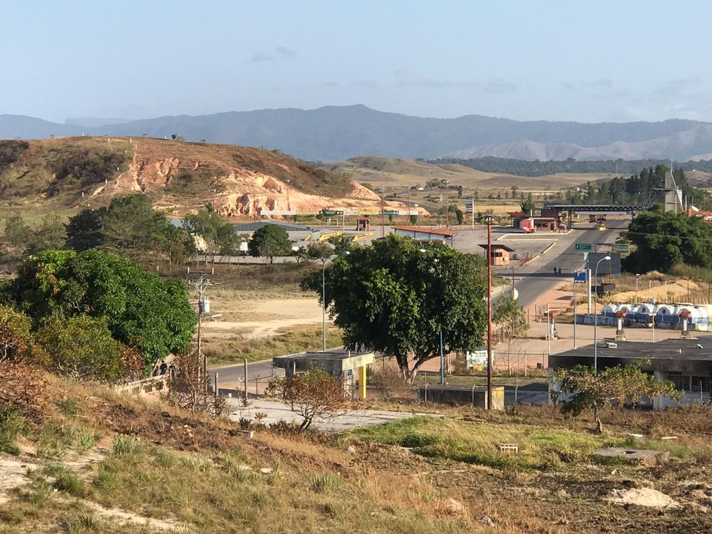 Fronteira amanheceu fechada pelo nono dia seguido â€” Foto: G1/Roraima
