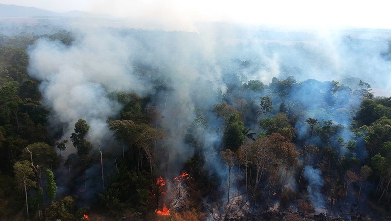 Quando a água não chega, combate-se fogo com fogo