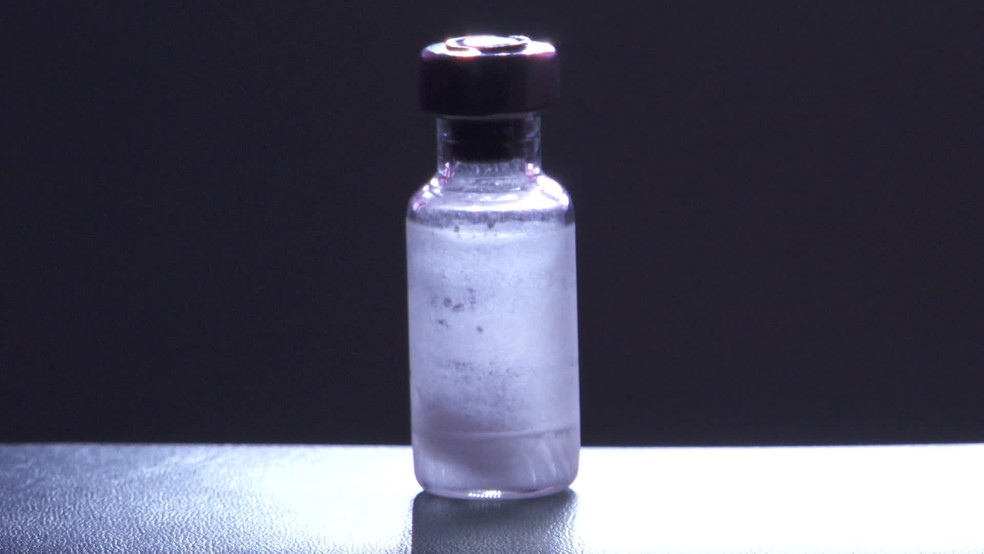 Dose da vacina contra chickungunya que está sendo testada — Foto: Reprodução/TV Globo