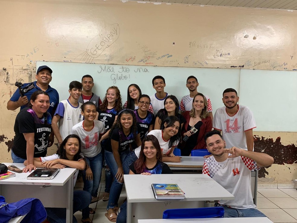 Atitude dos alunos surpreendeu a população da cidade — Foto: Divulgação