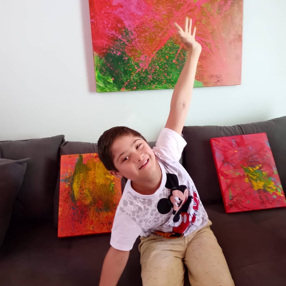 Família de artista piauiense de 11 anos com síndrome de down faz vaquinha online para custear exposição na França — Foto: Arquivo pessoal/ Instagram