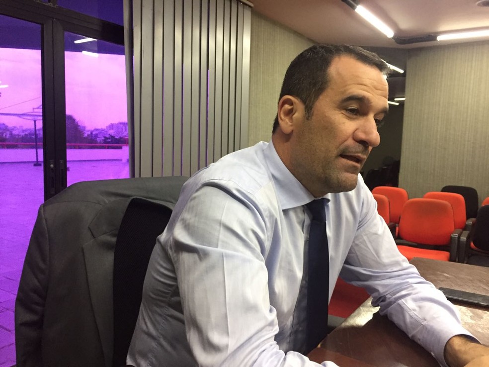 Missão: Ricardo Lomba vai buscar soluções e mudanças para não repetir ano de frustrações de 2017 (Foto: Raphael Zarko)