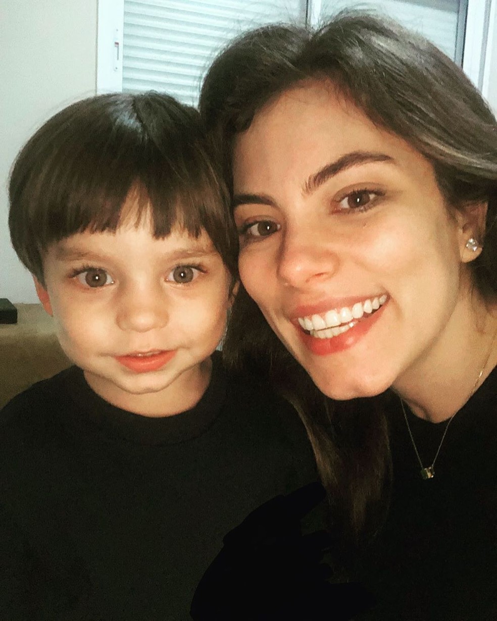 Júlio é o primeiro filho de Bruna Hamú, o menino tem dois anos de idade — Foto: Reprodução/Instagram