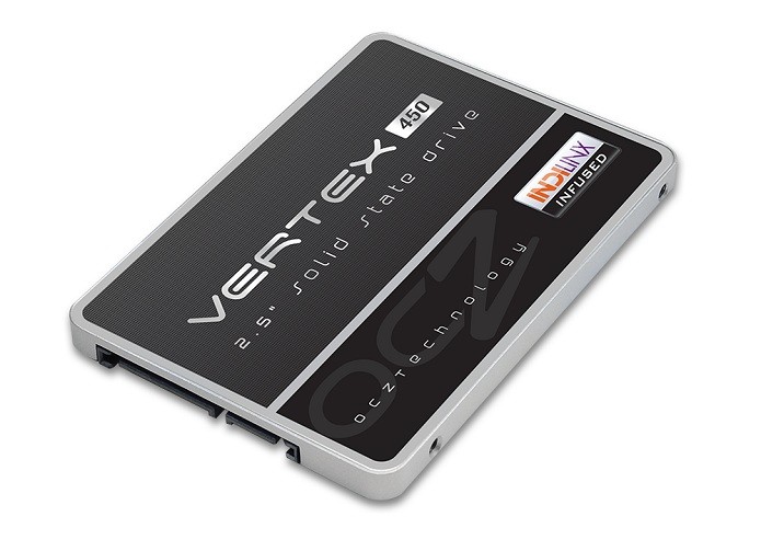SSDs que utilizam conexão Sata III podem chegar a 600 Mb/s de velocidade (Foto: Divulgação/OCZ)