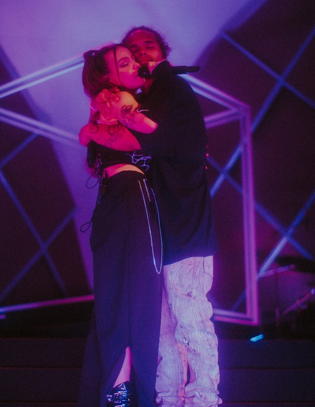 Carol Biazin e Vitão no DVD Beijo de Judas (Foto: Divulgação)