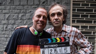 Julio Andrade e o diretor André Felipe Binder  — Foto: César Diógenes