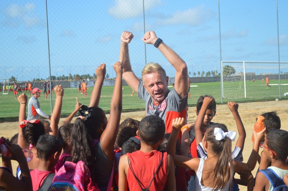 Ninho do Galo recebeu visitas especiais — Foto: Ascom/CRB