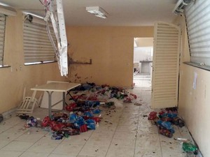 Grupo depredou área interna do Atlético em Piracicaba (Foto: Araripe Castilho/G1)