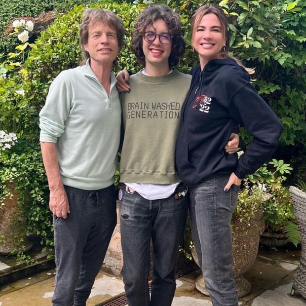 Luciana Gimenez com Mick e Lucas Jagger (Foto: Instagram)