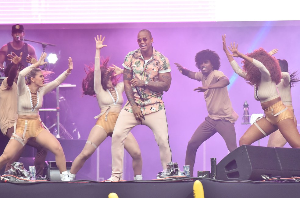 Léo Santana e seus dançarinos (Foto: Max Haack​/Ag Haack)