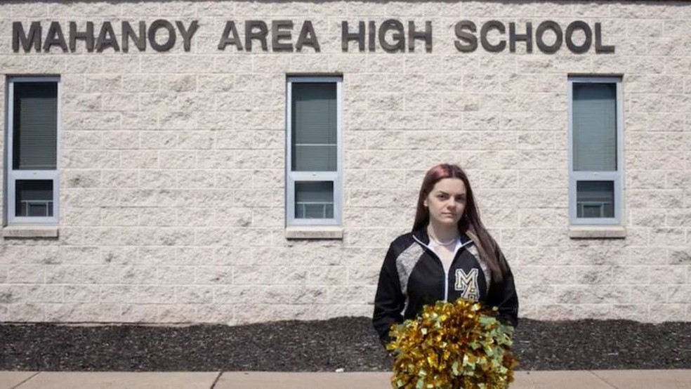 Postagem de Brandi Levy aos 14 anos ganhou significado maior: representa agora pauta judicial sobre o direito de expressão dos estudantes — Foto: ACLU via BBC