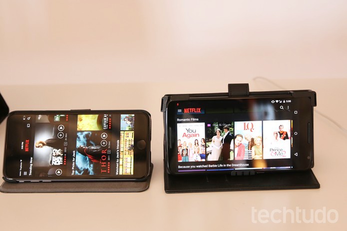 Netflix antes e depois no celular: conte?do passa a tirar mais proveito do touch (Foto: Fabr?cio Vitorino/TechTudo)