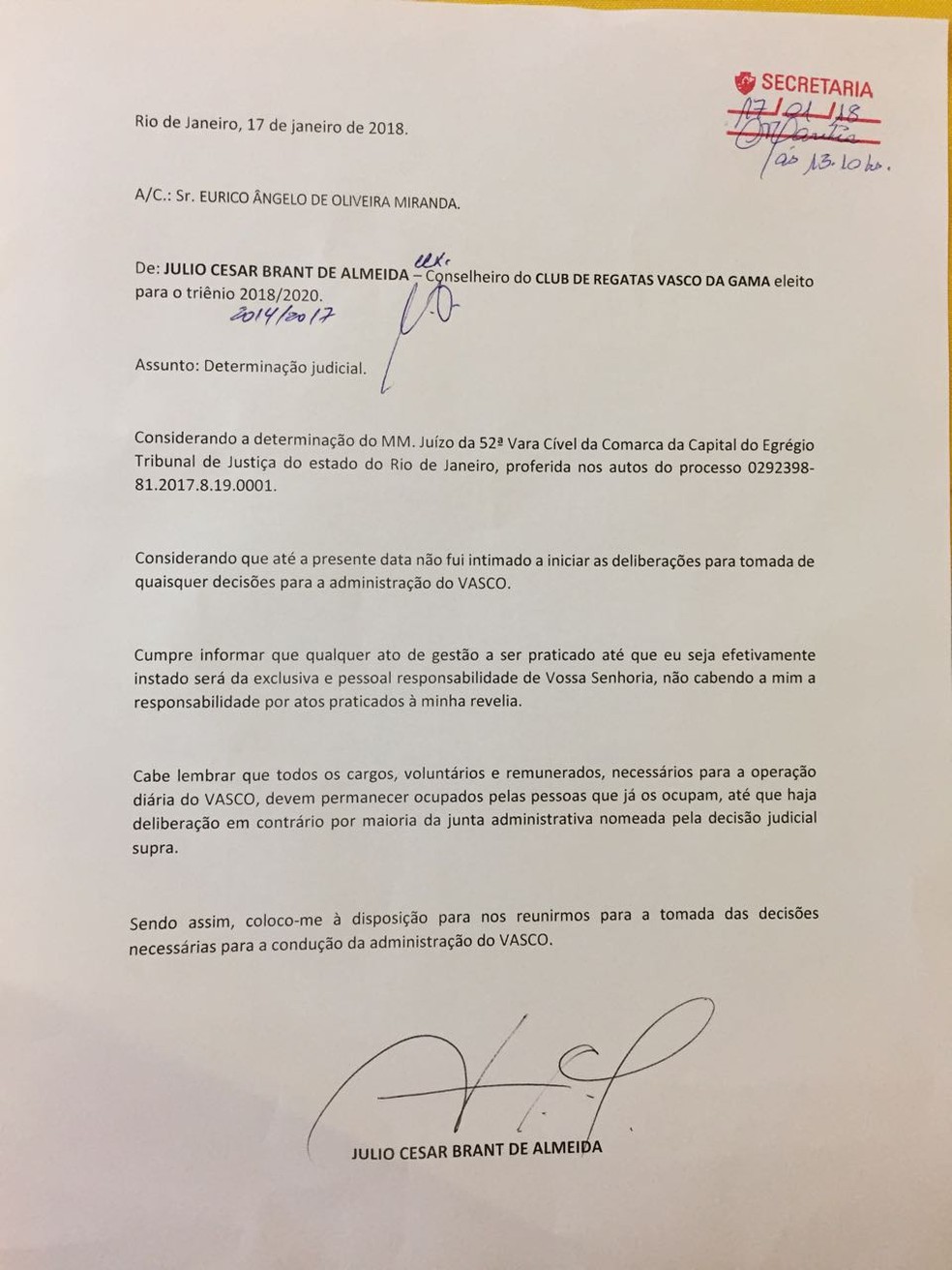 Documento protocolado por Julio Brant (Foto: Fred Huber)