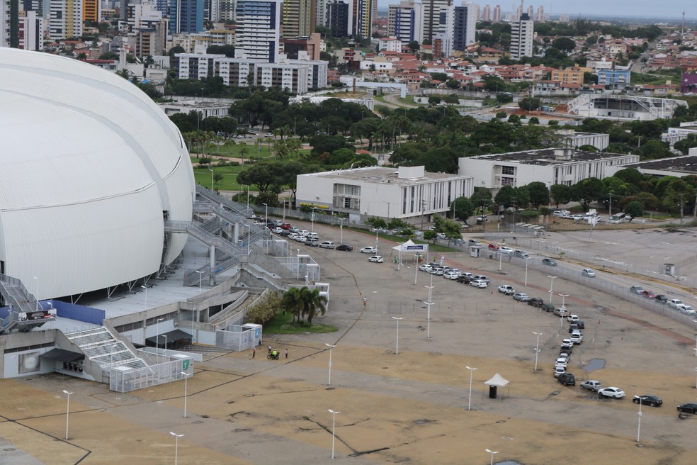 Arena das Dunas recebeu drive-thru para testagem de Covid-19; formato será idêntico — Foto: Augusto César Gomes