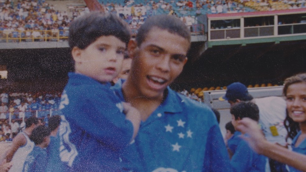 Ronaldo nos tempos em que vestia a camisa do Cruzeiro, aos 16 anos — Foto: Arquivo/Cruzeiro