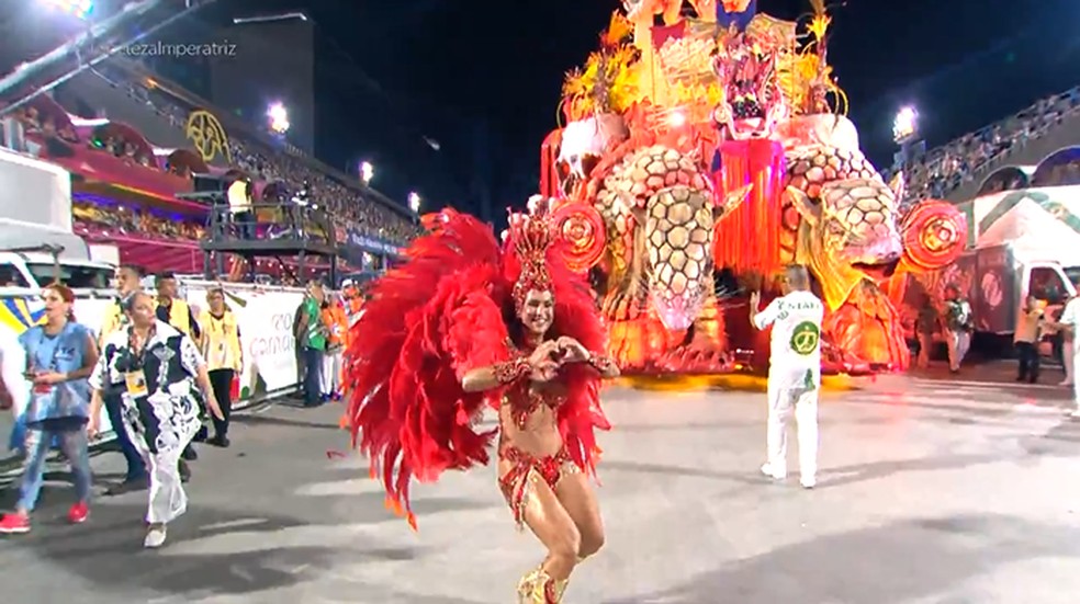 Marina Ferrari desfila pela Imperatriz Leopoldinense — Foto: Reprodução/TV Globo