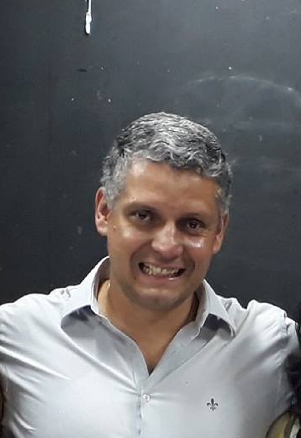 Doutor Frederico (entre as duas mulheres), eleito deputado federal por Minas Gerais — Foto: Divulgação