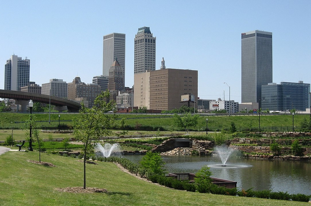 O novo programa Tulsa Remote convida trabalhadores remotos qualificados a se mudarem para a cidade de Oklahoma em troca de $ 10.000 em dinheiro (Foto: Wikipedia / Caleb Long / CreativeCommons)
