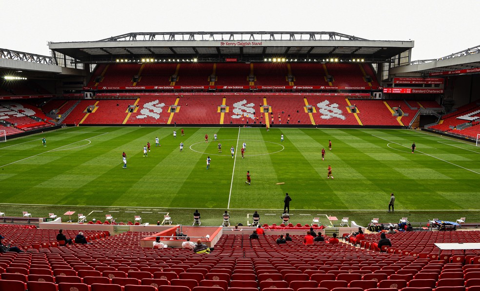 Liverpool fez amistoso em Anfield para simular novos protocolos da volta da Premier League — Foto: Divulgação/Liverpool