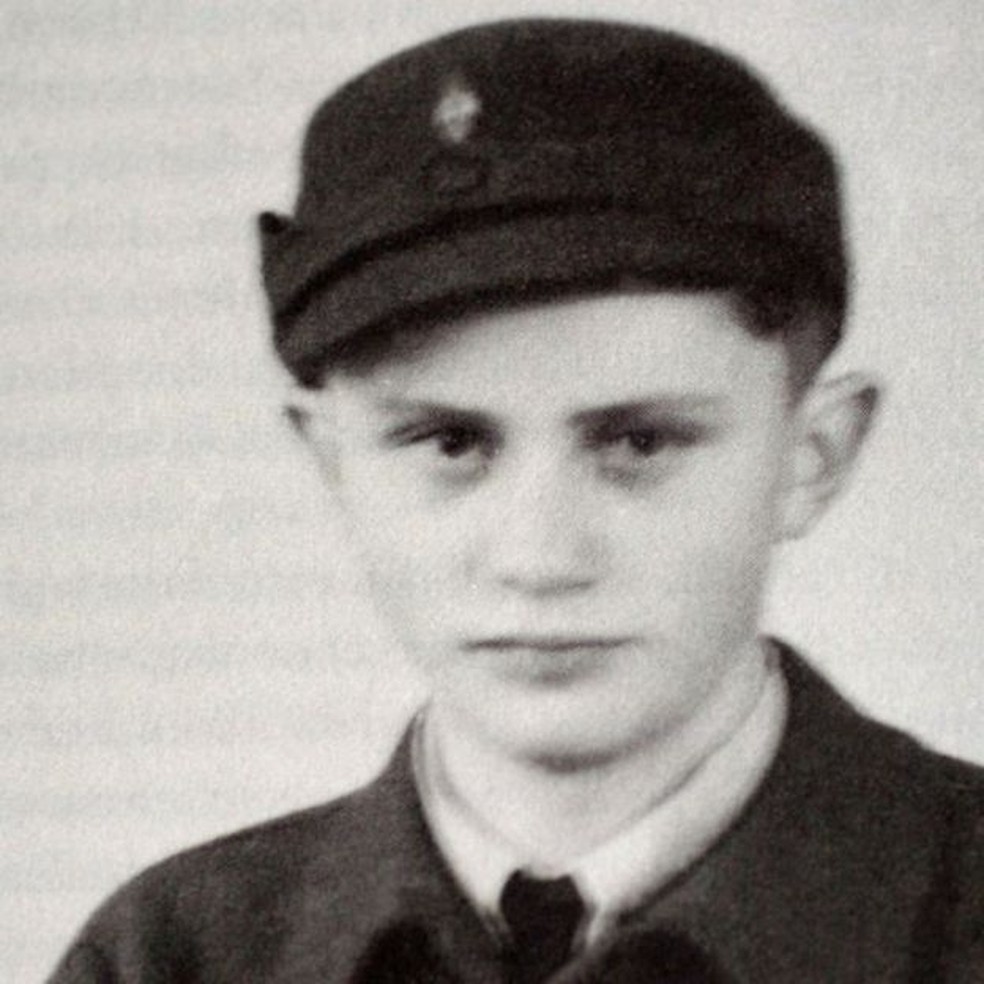 Joseph Ratzinger fez parte da Juventude Hitlerista porque era obrigatório em seu país — Foto: Getty Images/BBC