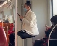 Acrobata russa viraliza ao ‘levitar’ em metrô na China; assista ao vídeo
