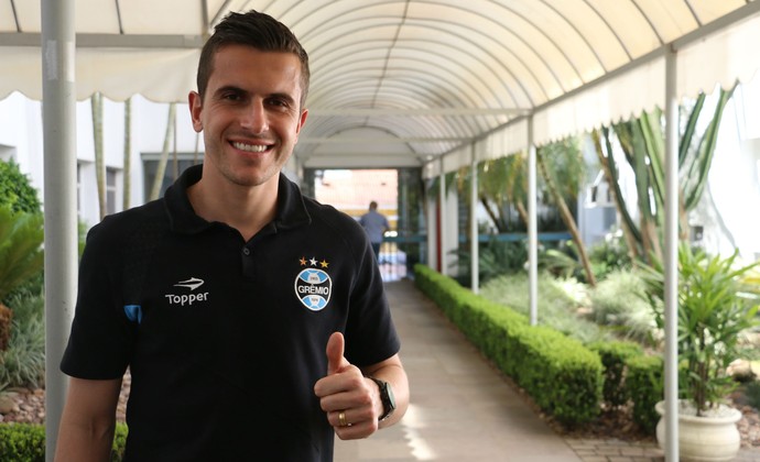 Grohe vai da dor ao alívio em Gre-Nais e celebra confiança para a reta final