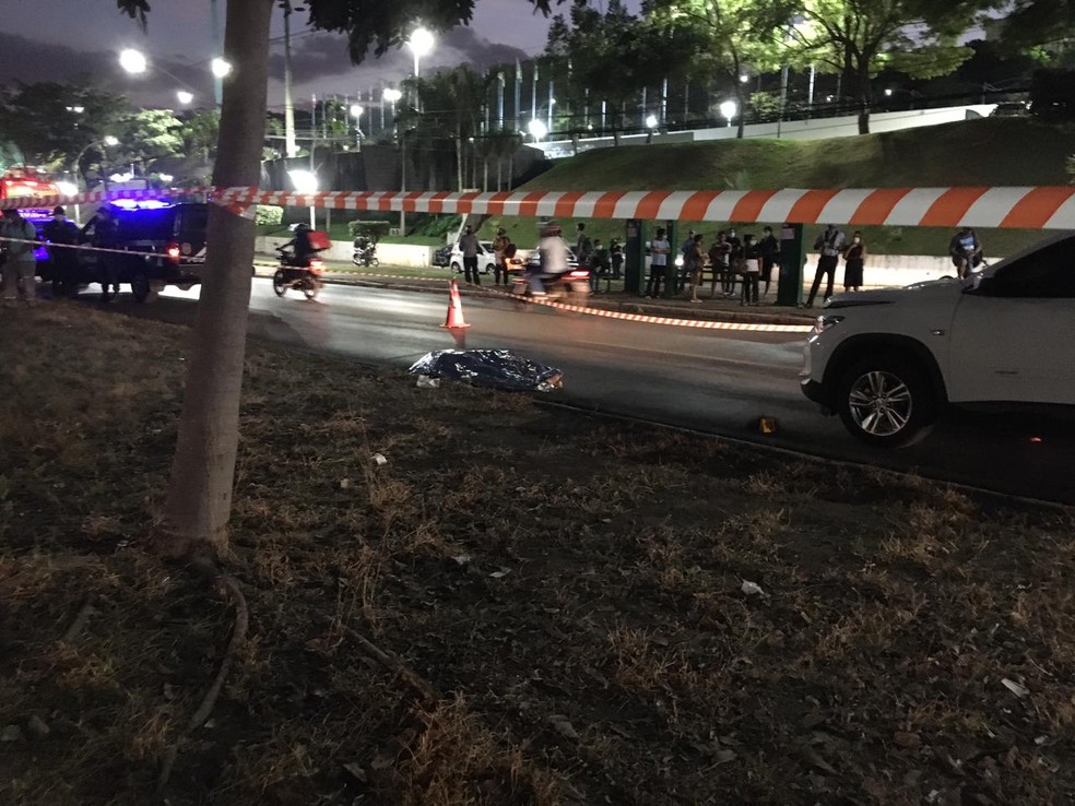 Acidente na Avenida do CPA matou mulher em Cuiabá — Foto: Divulgação