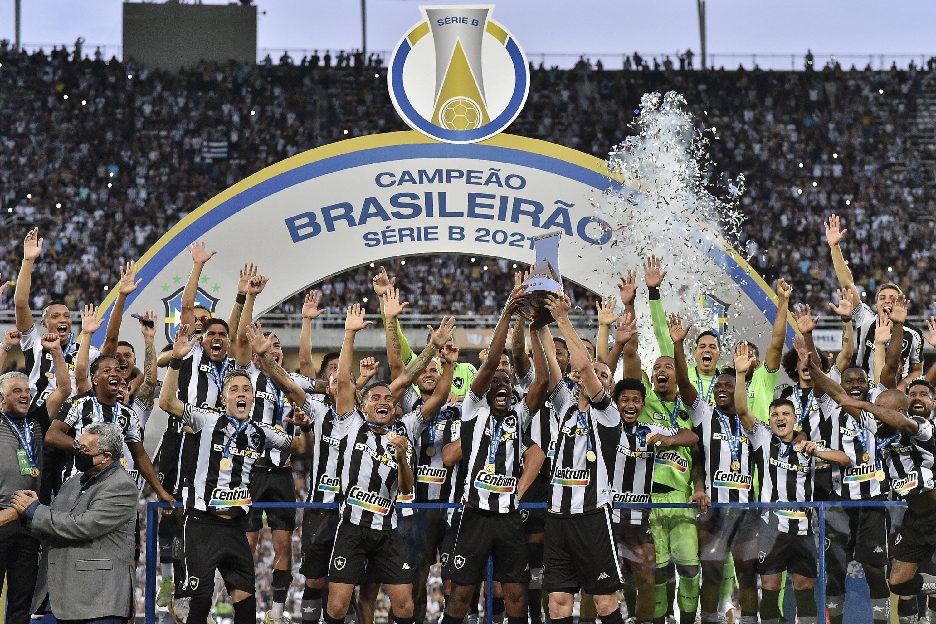 A estrela sobe: Botafogo vitorioso é orgulho de torcedores da nova geração