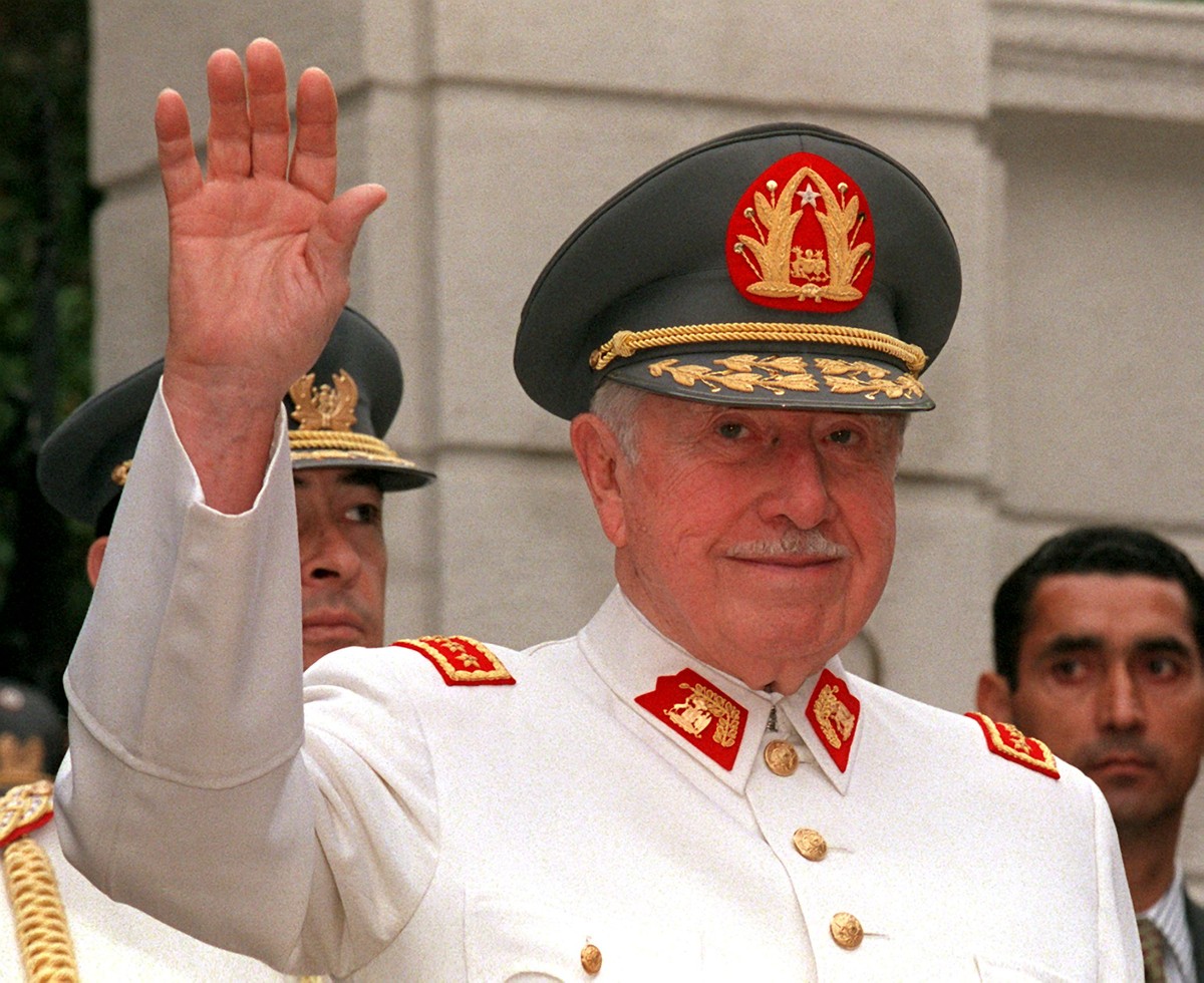Australia extradita al ex secretario del jefe de la policía secreta de Pinochet |  mundo
