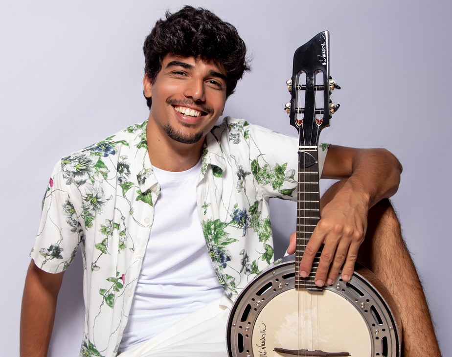 Em ascensão na roda carioca, sambista El Pavuna grava álbum autoral com produção de Wilson Prateado