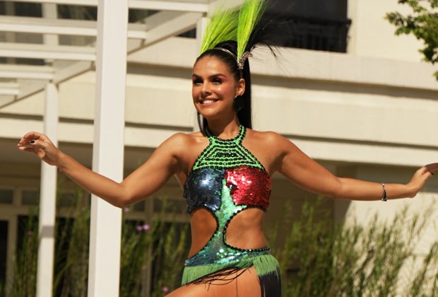 No Carnaval de São Paulo, Paloma Bernardi é musa do Bloco da Favorita (Foto: Ita Mazzutti)