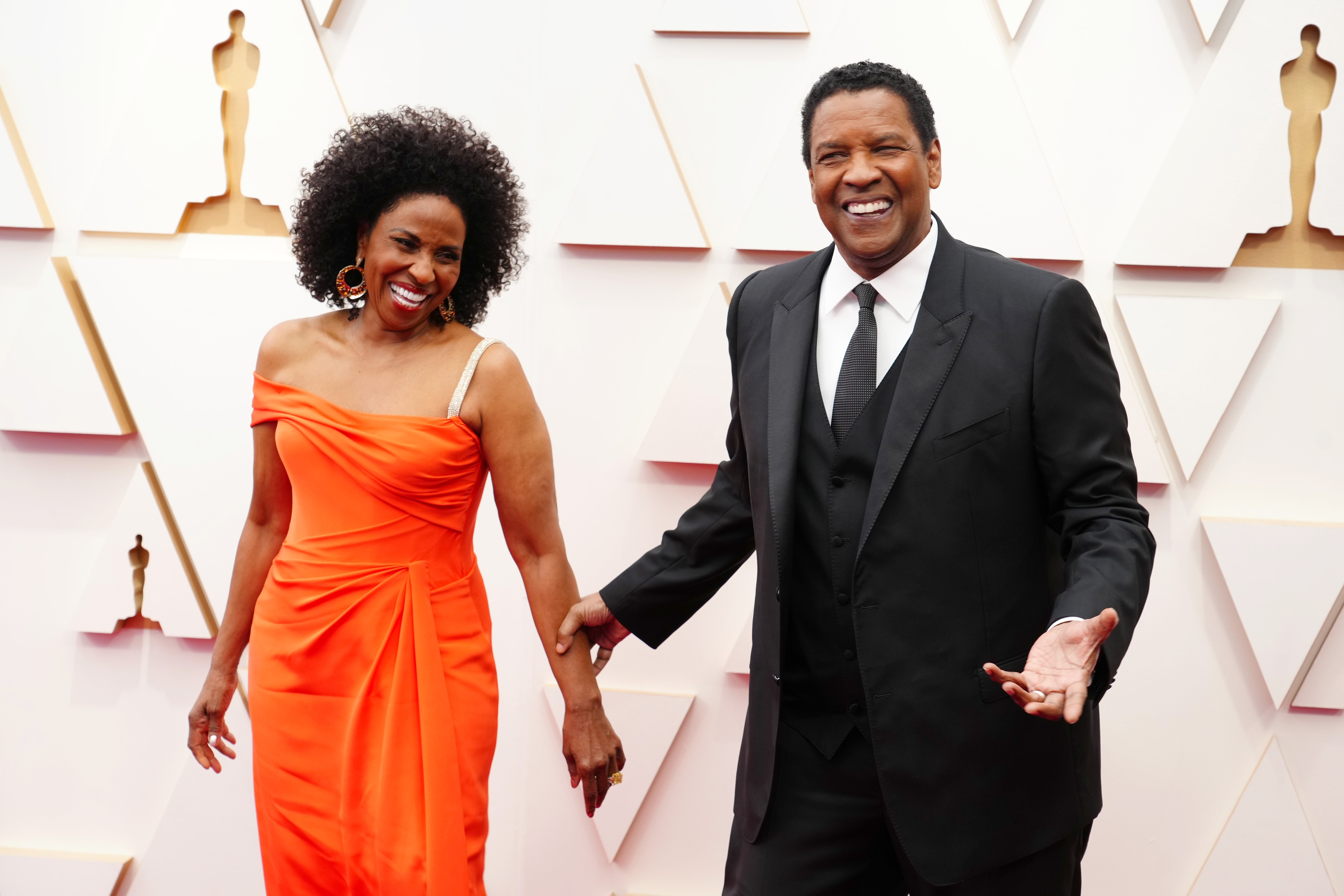HOLLYWOOD, CALIFORNIA - MARCH 27: (L-R) Pauletta Washington and Denzel Washington attend the 94th Annual Academy Awards at Hollywood and Highland on March 27, 2022 in Hollywood, California. (Photo by Jeff Kravitz/FilmMagic) (Foto: FilmMagic)