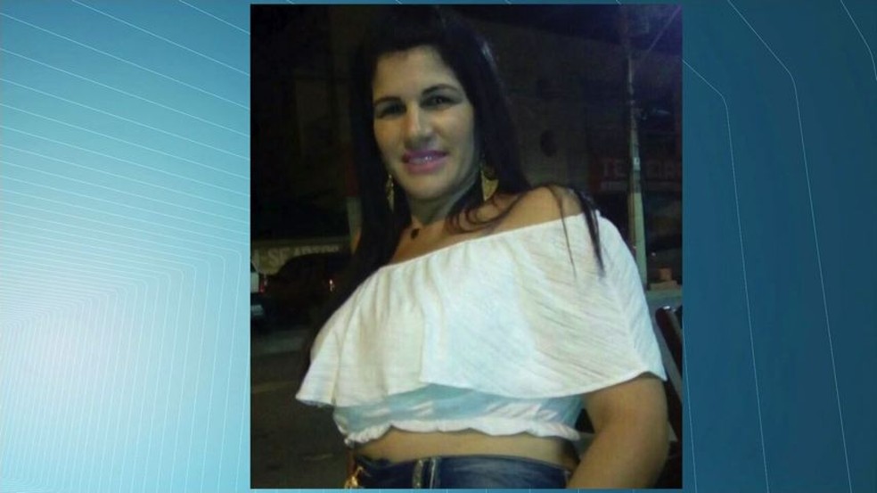 Adriana Ornellas, de 32 anos, foi morta nesta segunda-feira, em Cachoeiro de Itapemirim (Foto: Reprodução/ TV Gazeta)