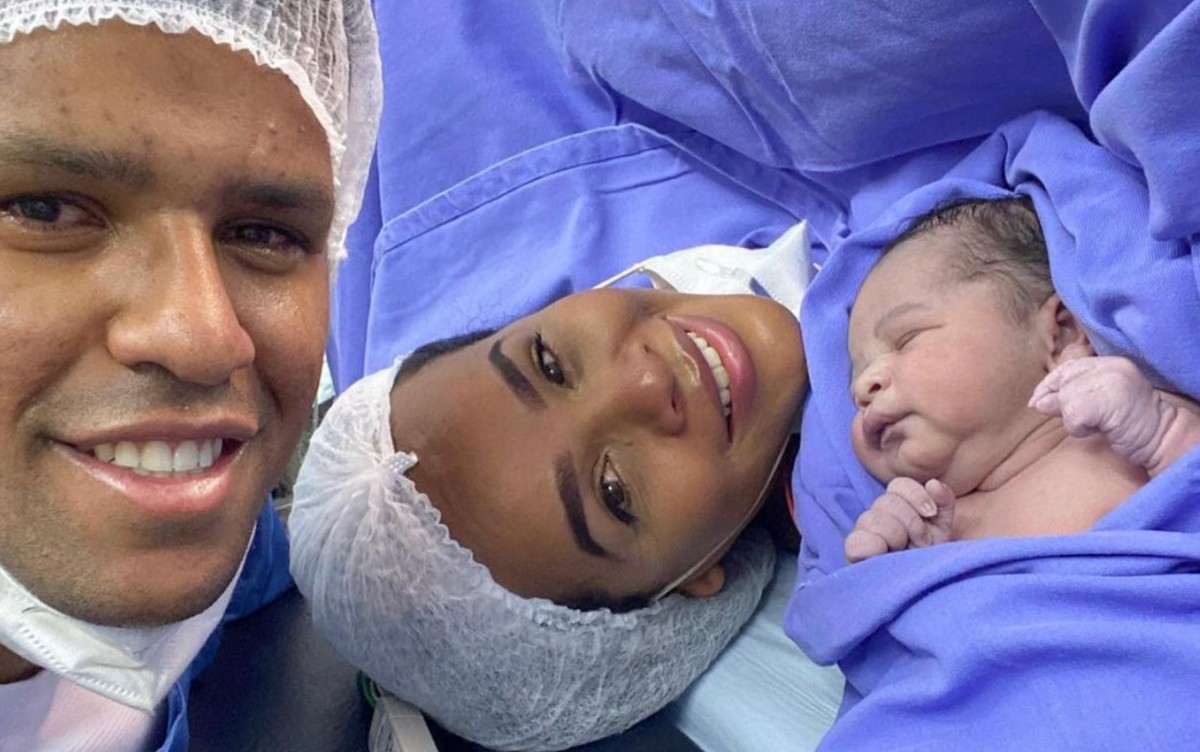 Pai Negro Que Foi Questionado Pela Cor De Pele Do Filho Recem Nascido Desabafa Nas Redes Sociais Inadmissivel Goias G1