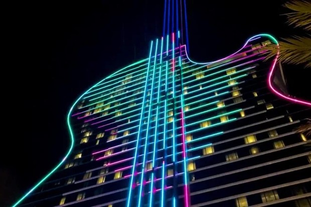 Primeiro hotel em forma de guitarra do mundo é inaugurado em Hollywood (Foto: Divulgação)