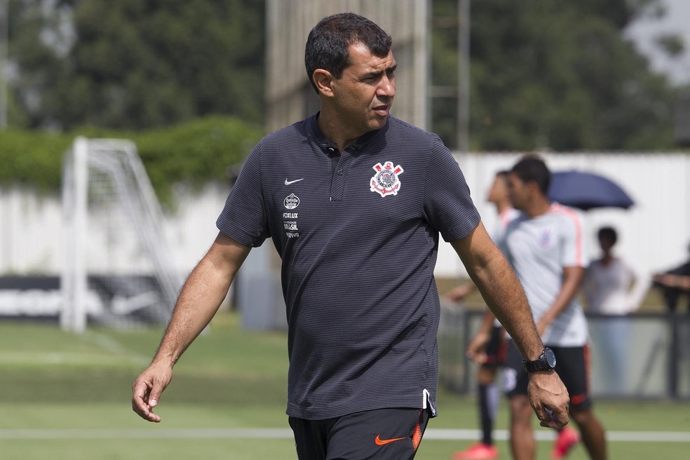 Fábio Carille ainda não sabe se contará com Jadson na próxima partida do Corinthians (Foto: Daniel Augusto Jr/Ag.Corinthians)