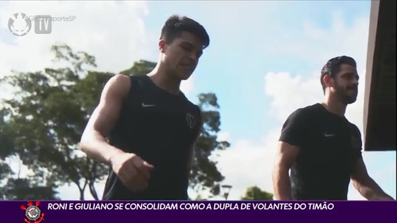 Roni e Giuliano se consolidam como a dupla de volantes do Corinthians