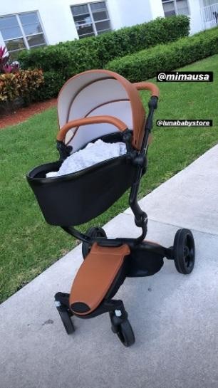 Thammy Miranda e Andressa Ferreira compram carrinho de bebê de mais de R$ 6 mil  (Foto: Reprodução/ Instagram)