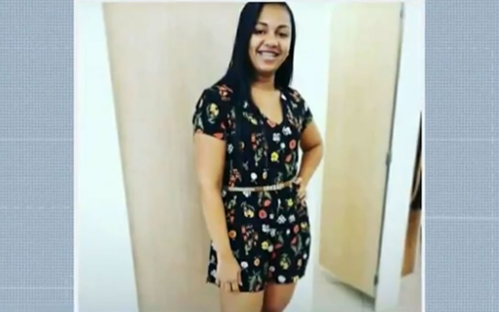 Renata Caroline, de 29 anos, foi morta pelo ex-companheiro — Foto: Reprodução/TV Bahia