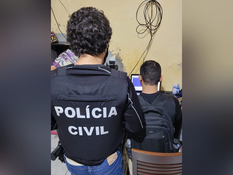 Polícia deflagra operação de combate a pornografia infantojuvenil em Fortaleza. — Foto: Polícia Civil/ Divulgação