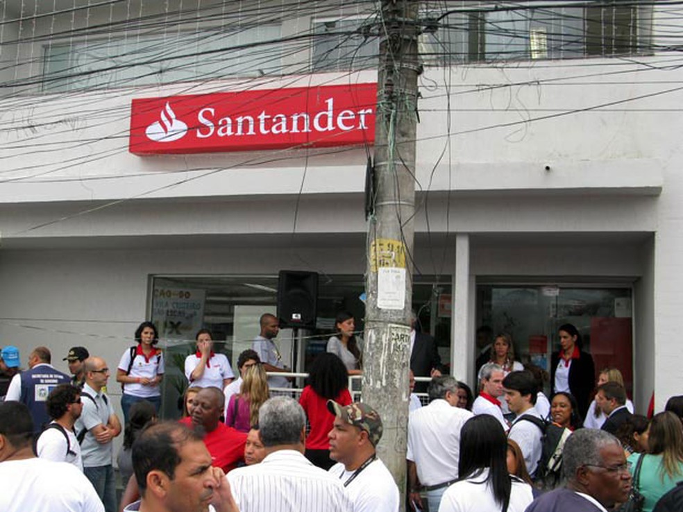 Santander é o único que lançou projeto-piloto para oferecer crédito consignado garantido pelo FGTS (Foto: Bernardo Tabak/G1)