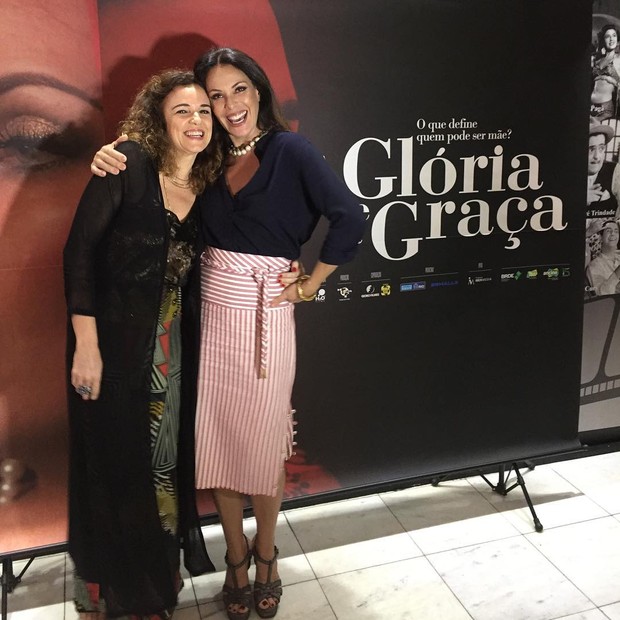 Carolina Ferraz e Sandra Corveloni na pré-estreia do longa (Foto: Reprodução/Instagram)