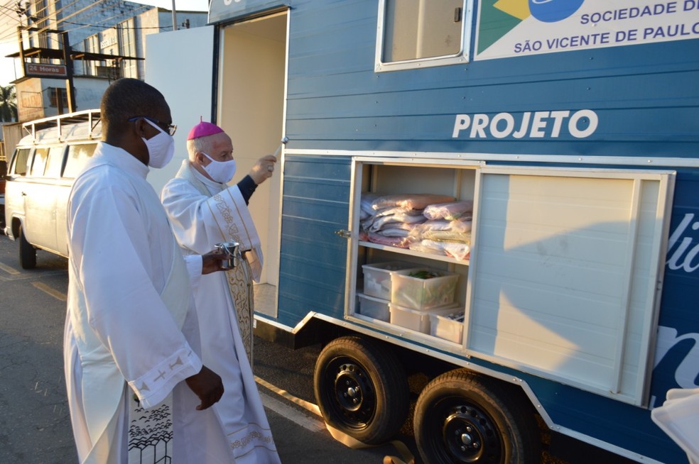 Trailer solidário em Juiz de Fora — Foto: Ação Missionária Vicentina/Divulgação