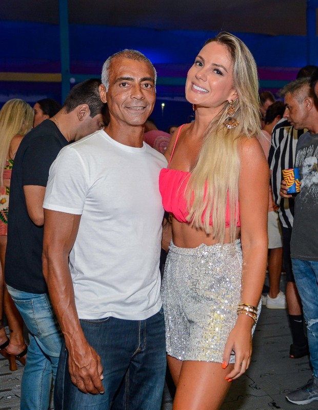 Romário e Marcelle Ceolin (Foto: Webert Belicio/AgNews)
