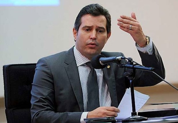 Comissão de Ética abre processo contra ministro Mauricio Quintella - Época  Negócios | Brasil